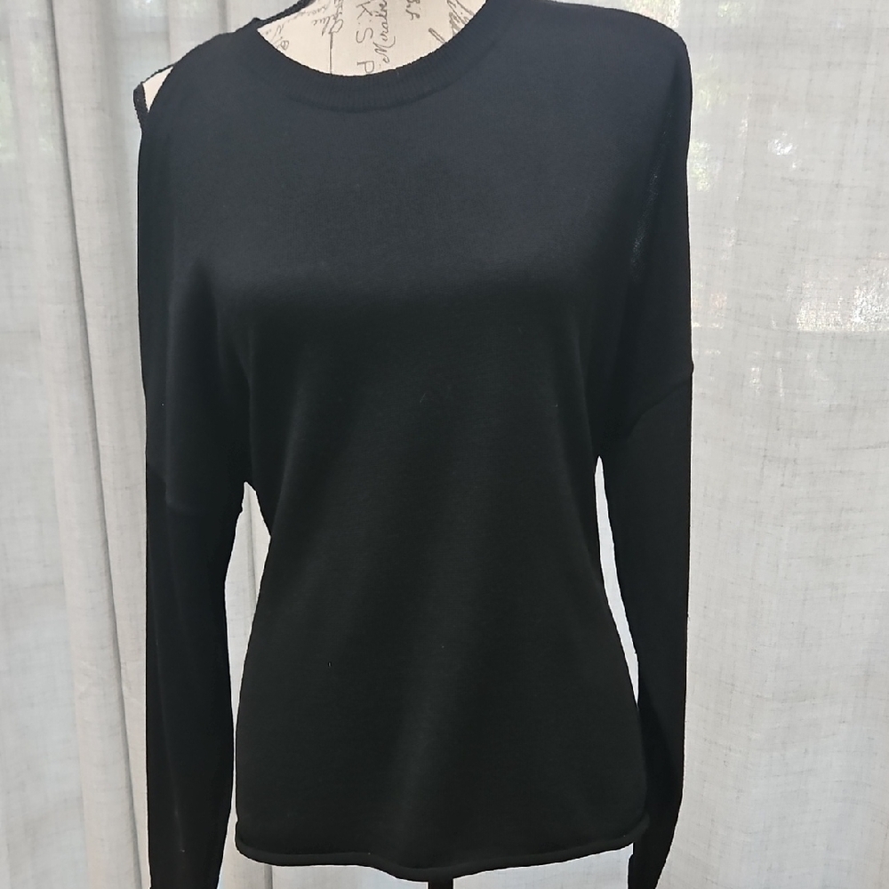John + Jenn Black Long Sleeve Top Cut Out Shoulders